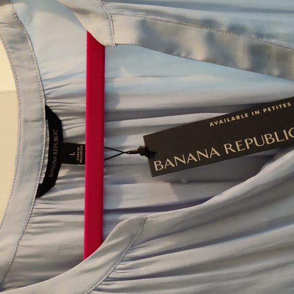 Cute sleeveless top - Picture 2 of 4